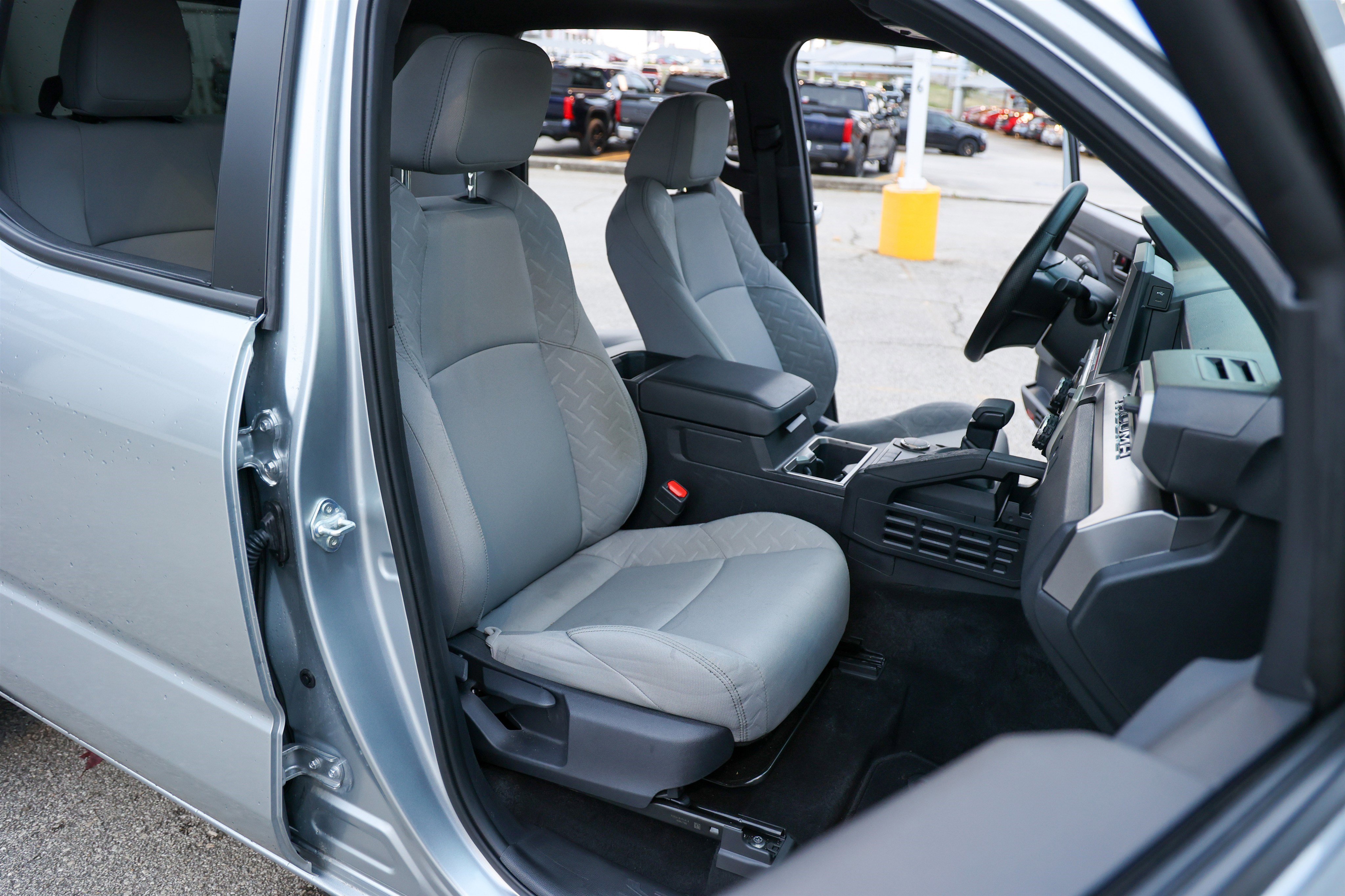 Certified 2025 Toyota Tacoma SR5 image 44