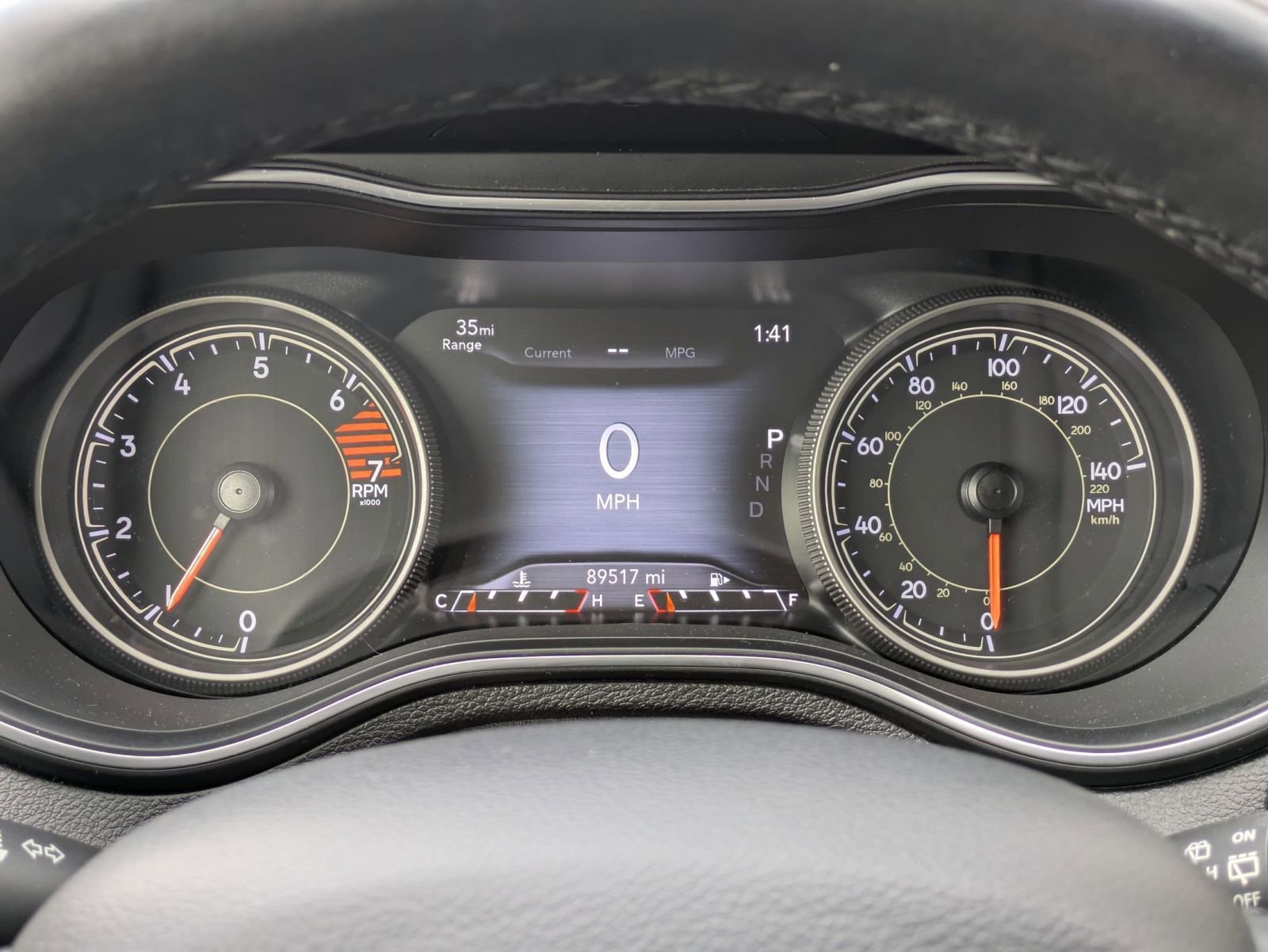 Used 2019 Jeep Cherokee Limited image 10