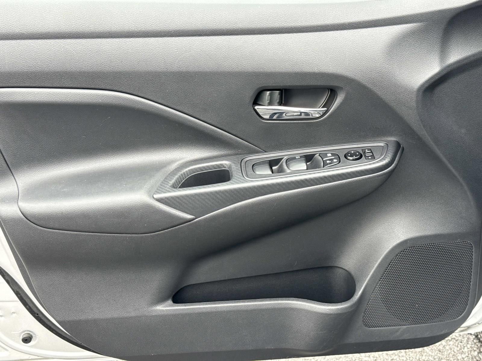 Used 2023 Nissan Versa SV image 22