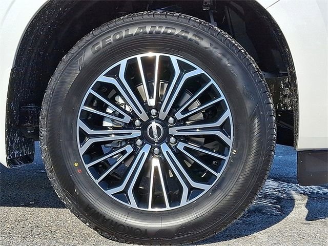 New 2026 Nissan Armada SL w/ Captain's Chari Seat Package image 33