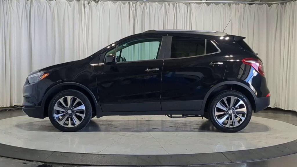 Used 2022 Buick Encore Preferred w/ Safety Package AWD/4WD image 5