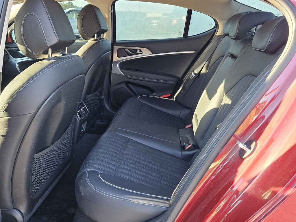 Used 2023 Genesis G70 3.3T RWD image 6