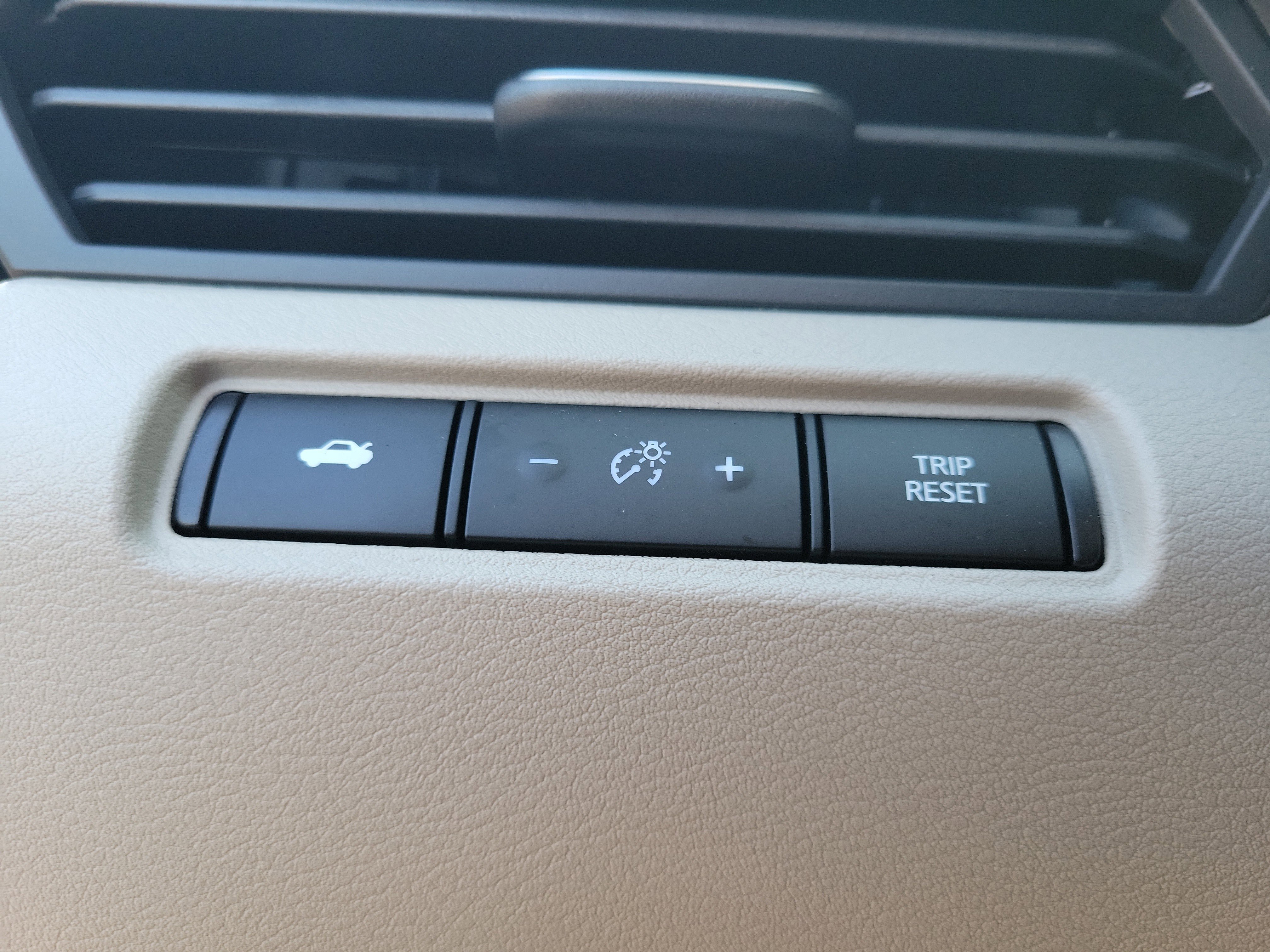 Certified 2025 Nissan Altima 2.5 SV image 23