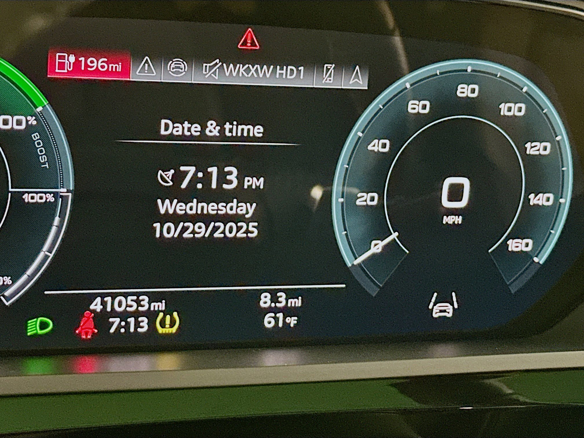 Used 2024 Audi SQ8 e-tron Premium Plus w/ Black Optic Package image 9