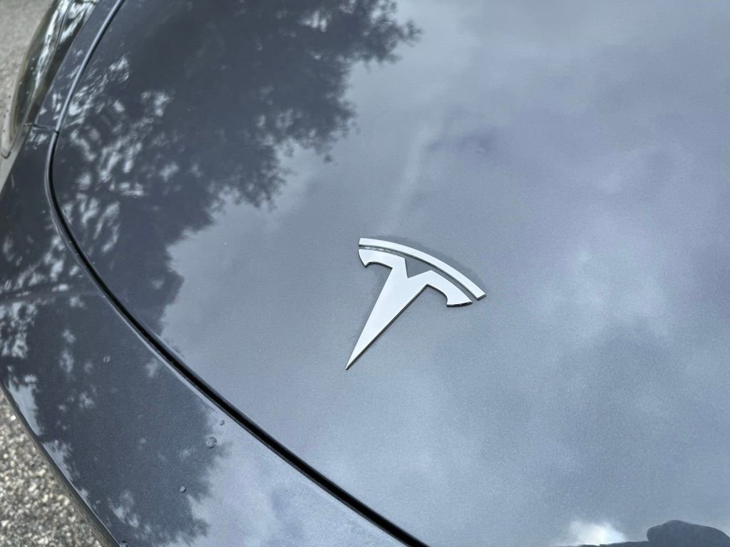 Used 2023 Tesla Model Y Performance image 6
