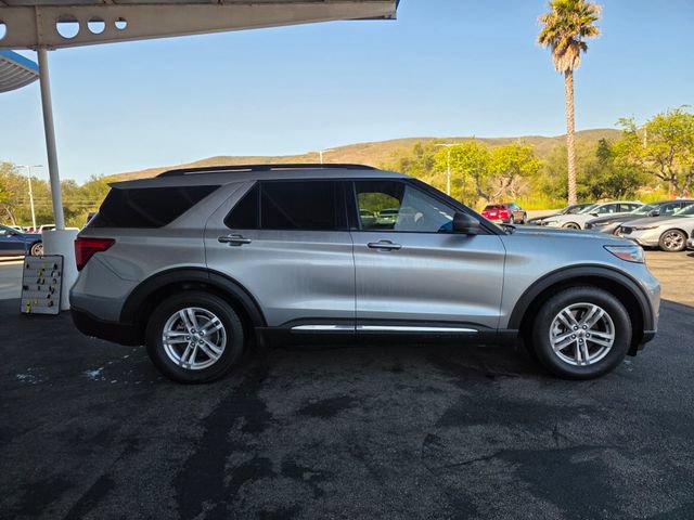 Used 2022 Ford Explorer XLT w/ Equipment Group 202A RWD image 8