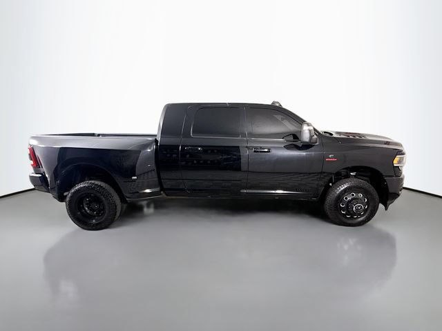 Used 2024 RAM 3500 Laramie w/ Night Edition AWD/4WD image 8