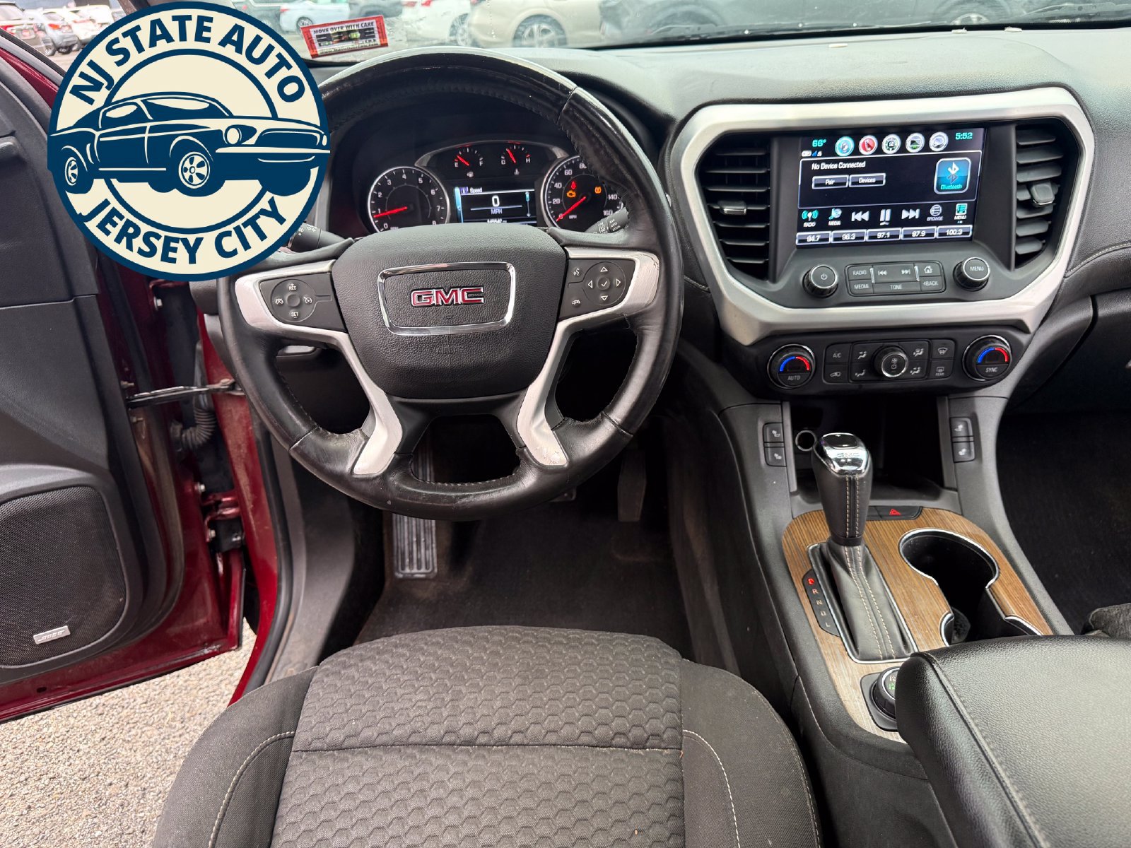 Used 2017 GMC Acadia SLE w/ Driver Alert Package I AWD/4WD image 20