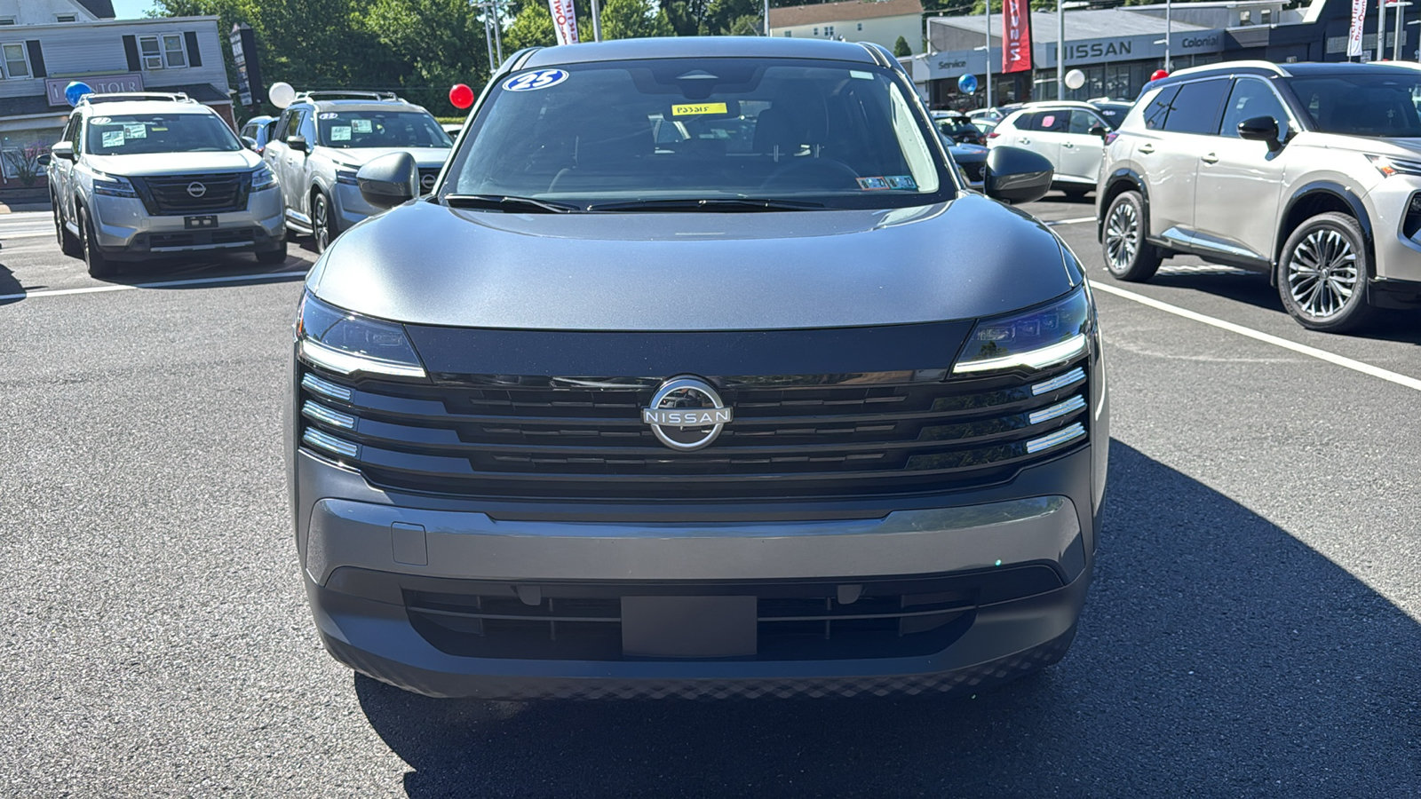 Certified 2025 Nissan Kicks SV AWD/4WD image 2