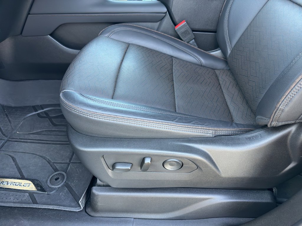 Used 2024 Chevrolet Tahoe High Country image 13