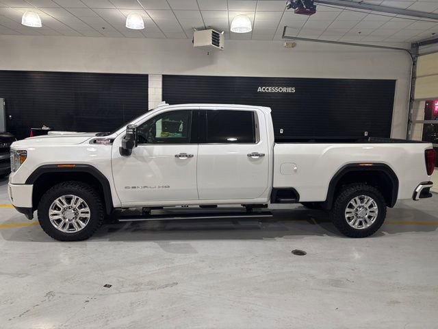 Used 2021 GMC Sierra 3500 Denali w/ Denali Ultimate Package AWD/4WD image 2