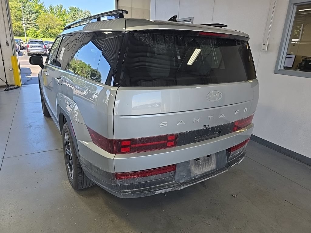 Used 2025 Hyundai Santa Fe SEL AWD/4WD image 3
