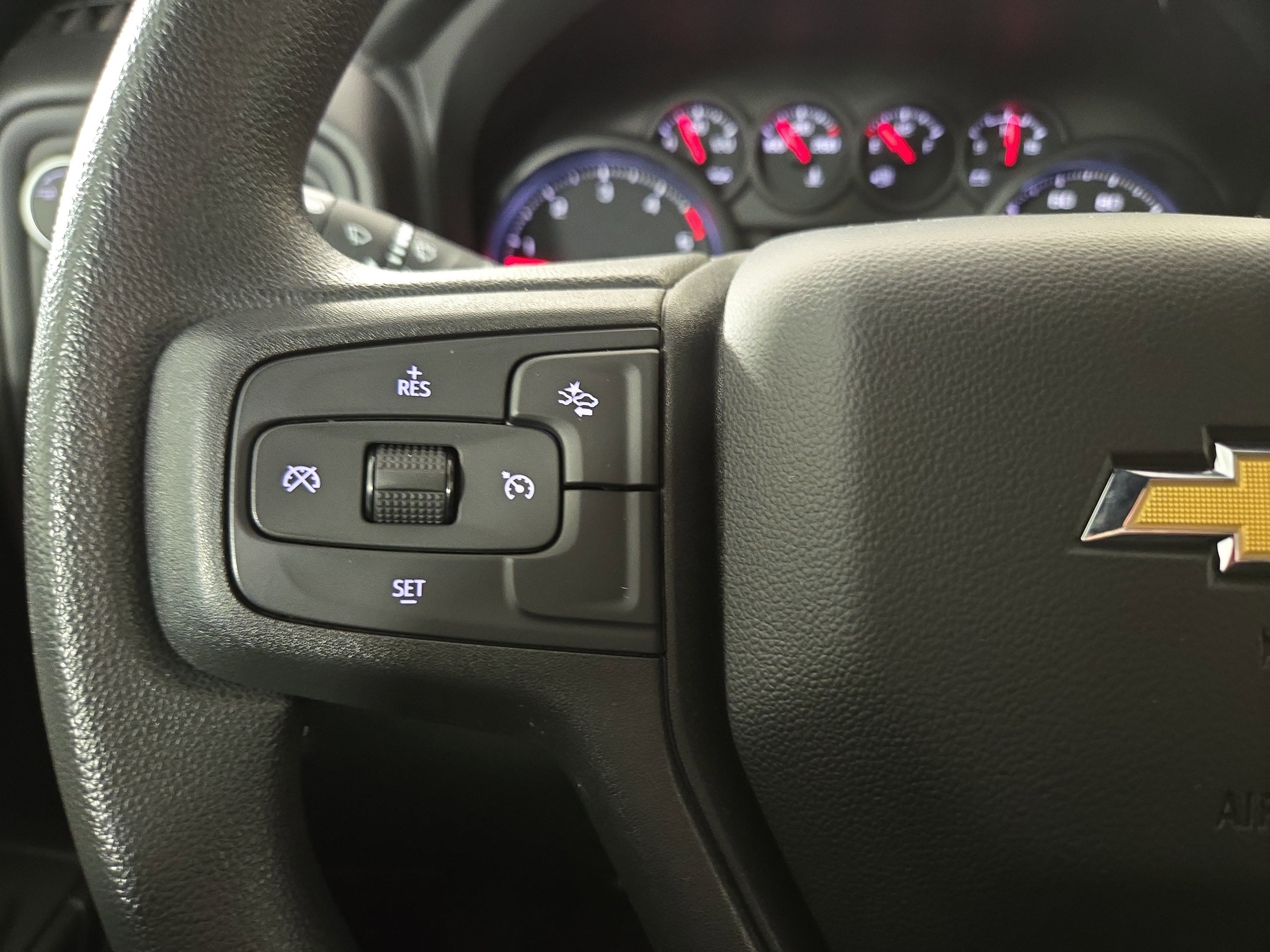 Used 2024 Chevrolet Silverado 2500 Custom w/ Custom Value Package image 15