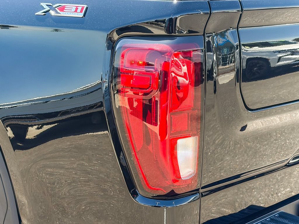 Certified 2025 GMC Sierra 1500 Elevation AWD/4WD image 8
