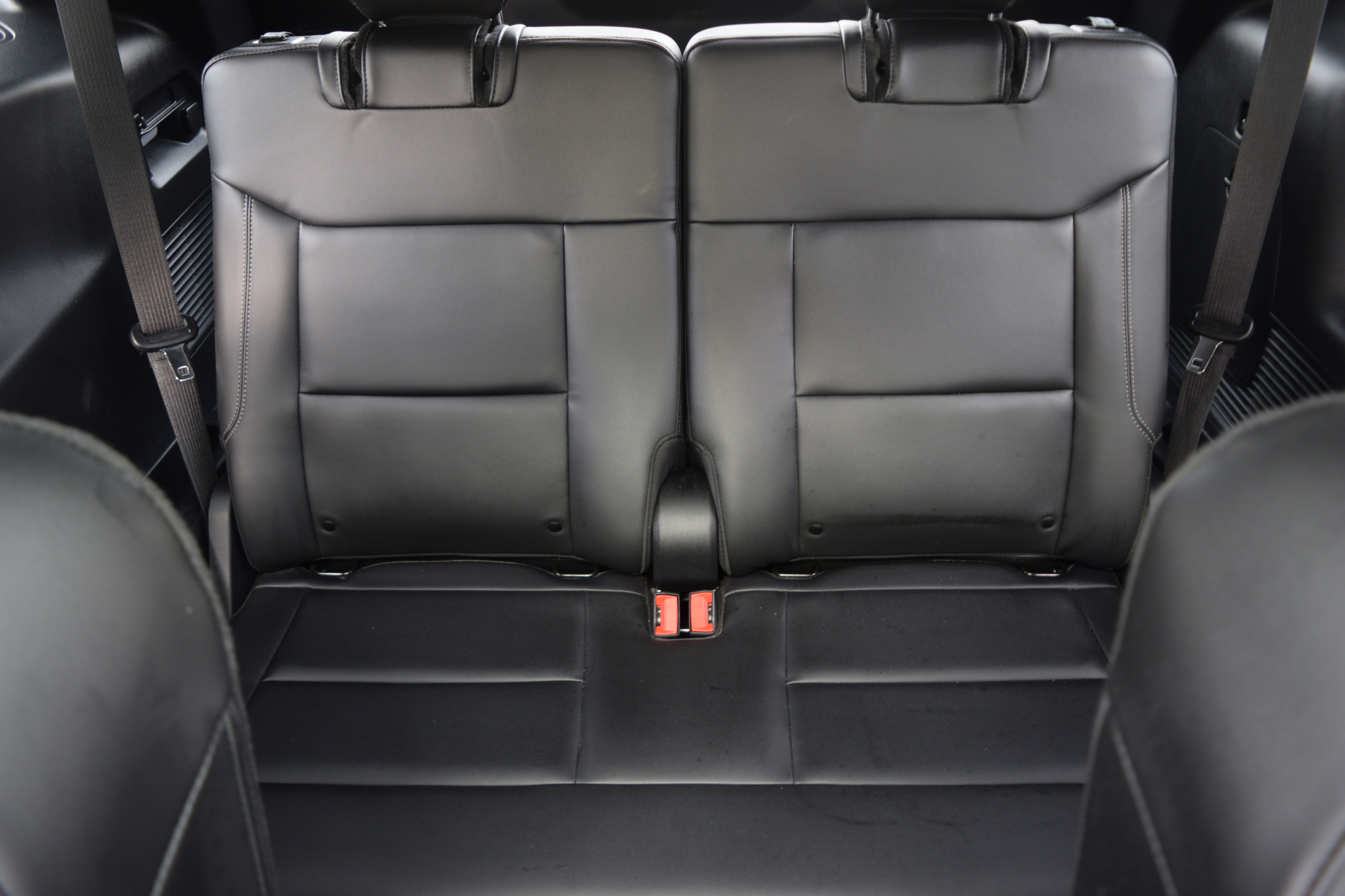 Used 2023 Ford Explorer XLT w/ Equipment Group 202A image 18