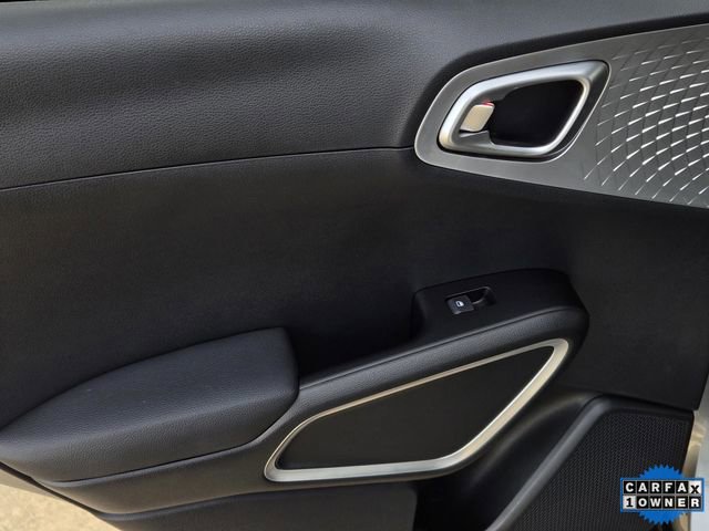 Certified 2025 Kia Soul S image 10