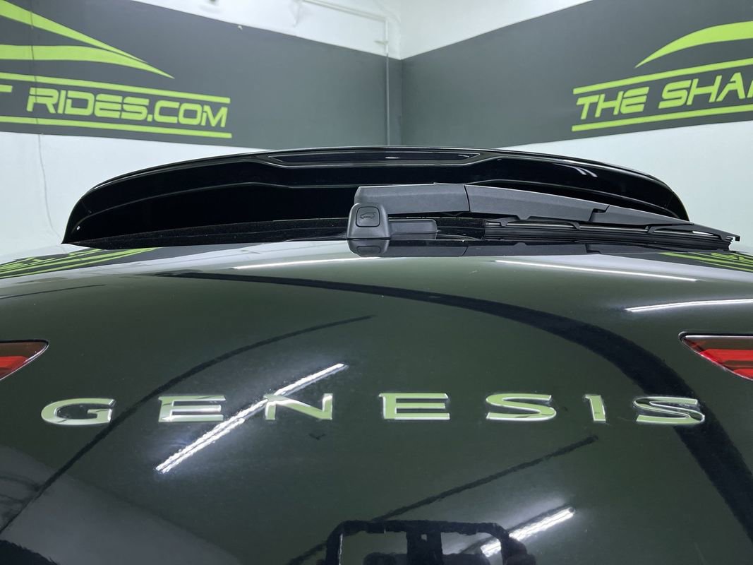 Used 2023 Genesis Electrified GV70 image 13