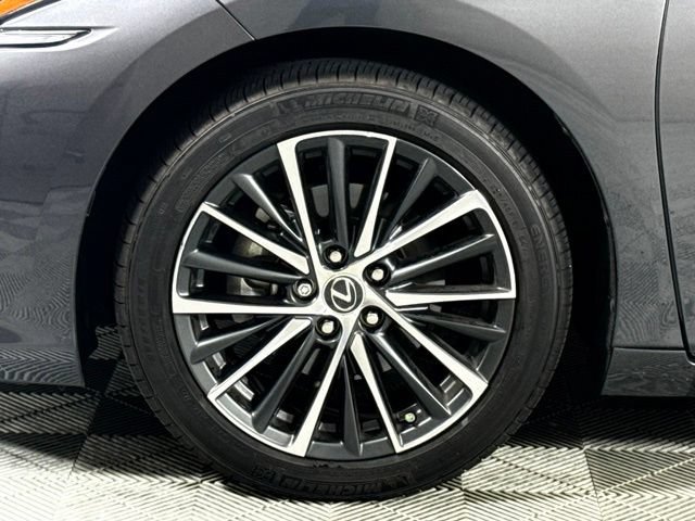 Used 2024 Lexus ES 350 w/ Premium Package FWD image 13