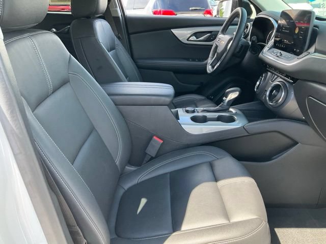 Used 2023 Chevrolet Blazer LT w/ Midnight/Sport Edition FWD image 20