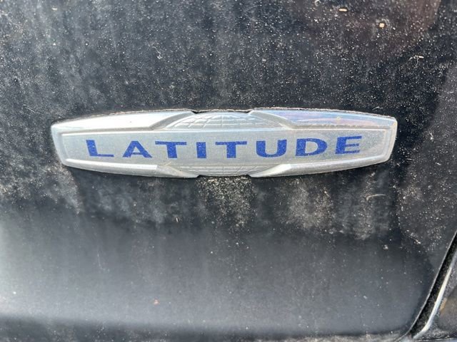 Used 2019 Jeep Cherokee Latitude Plus w/ Comfort/Convenience Group AWD/4WD image 7