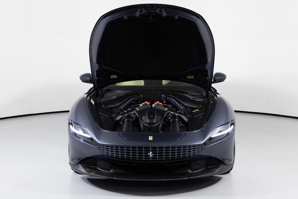 Used 2021 Ferrari Roma image 8