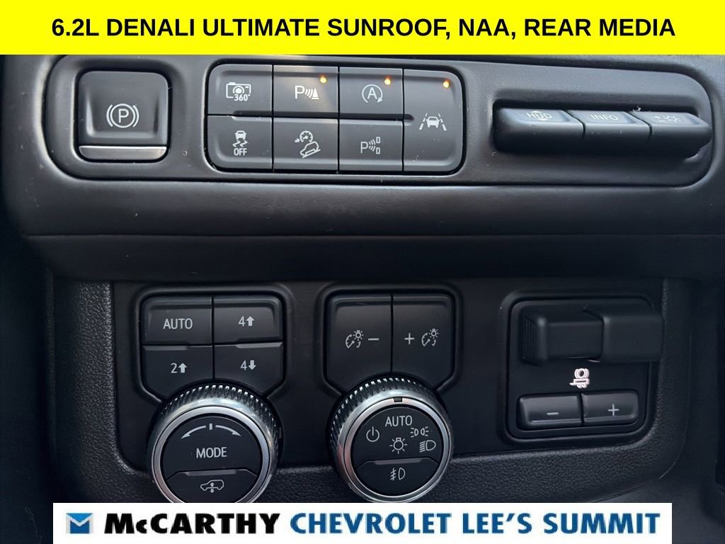 Used 2023 GMC Yukon Denali Ultimate image 12