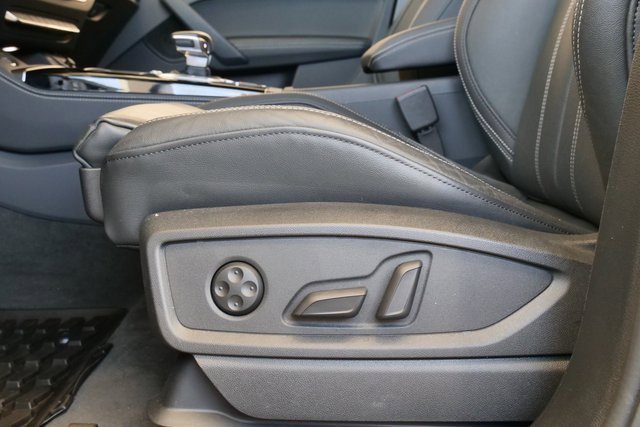 Certified 2025 Audi Q5 2.0T Premium Plus w/ Premium Plus Package image 11