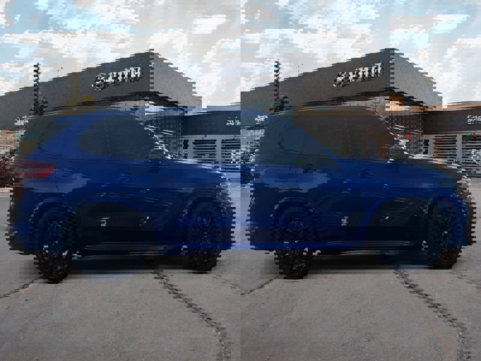 Used 2021 BMW X5 M w/ Competition Package image 6