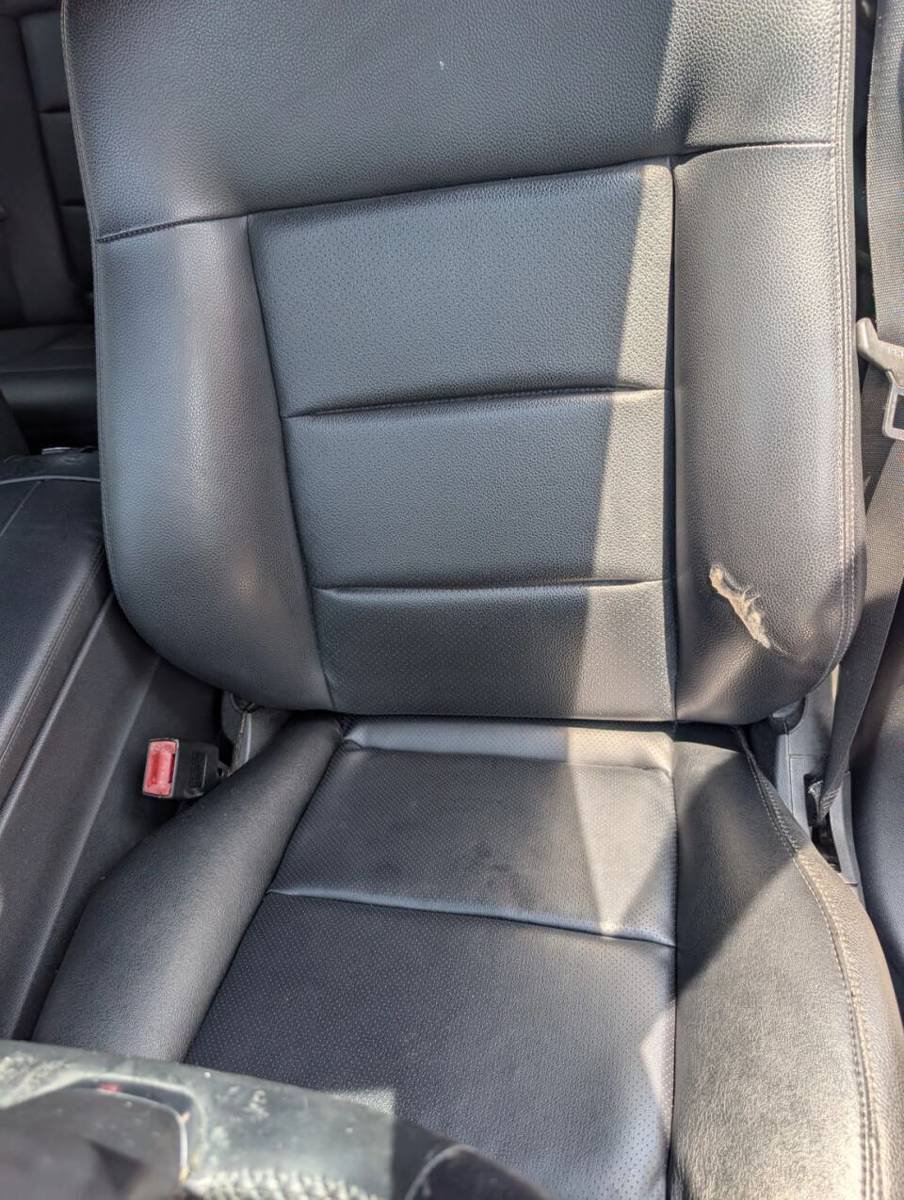 Used 2011 Mercedes-Benz E 350 4MATIC Sedan image 34