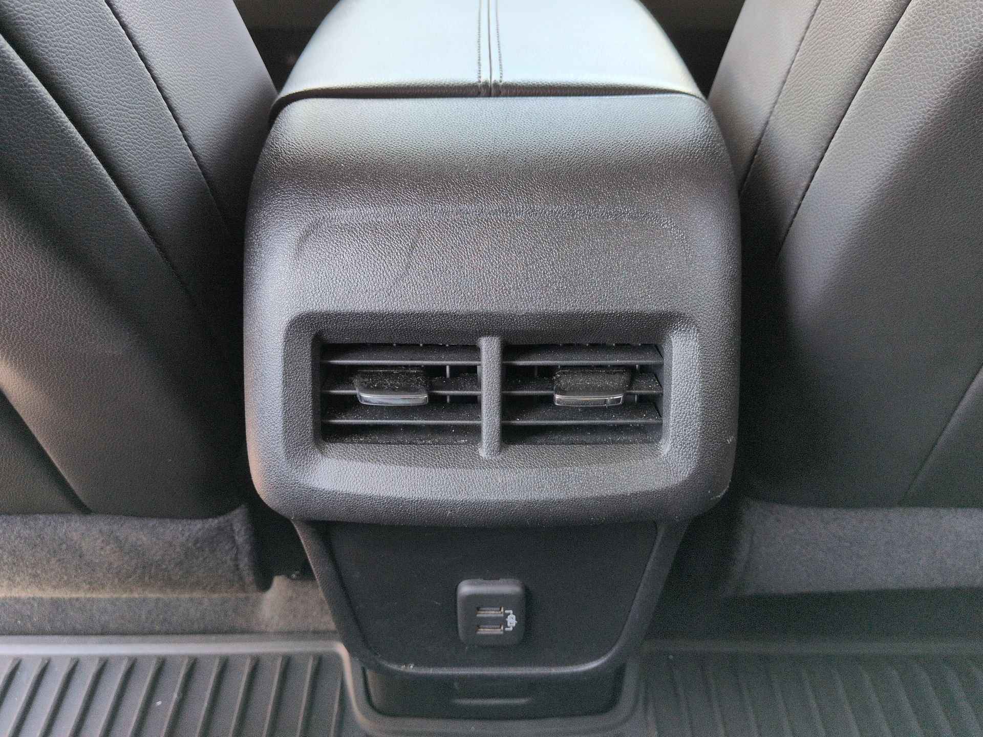 Certified 2019 Chevrolet Equinox Premier w/ Premier Redline Edition AWD/4WD image 21