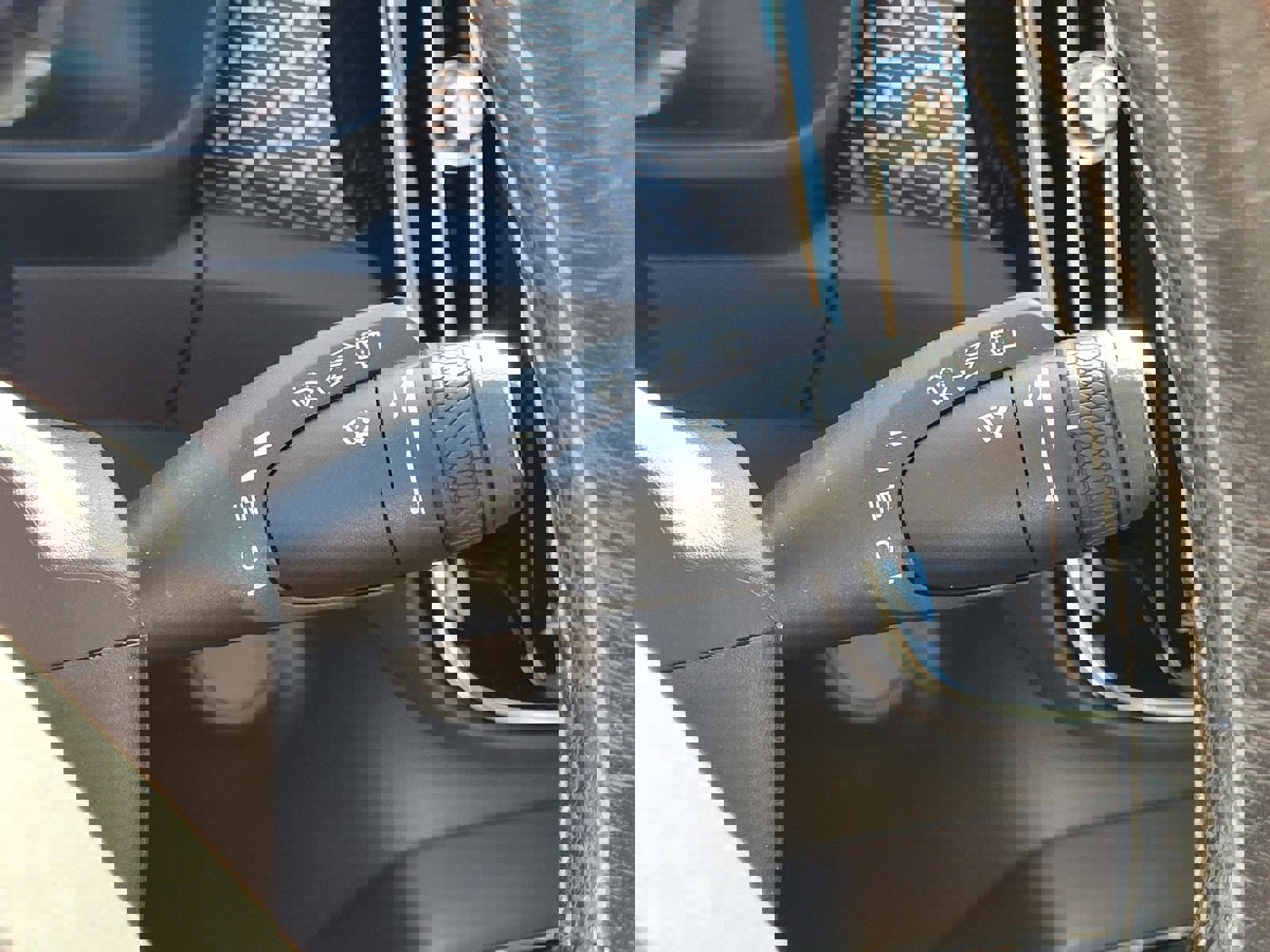 Used 2021 Volvo XC40 P8 Recharge image 21