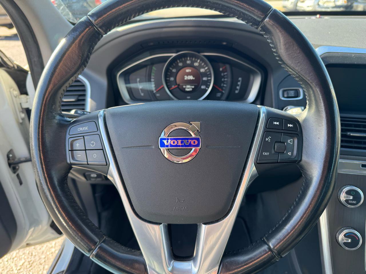 Used 2015 Volvo XC60 T5 image 15