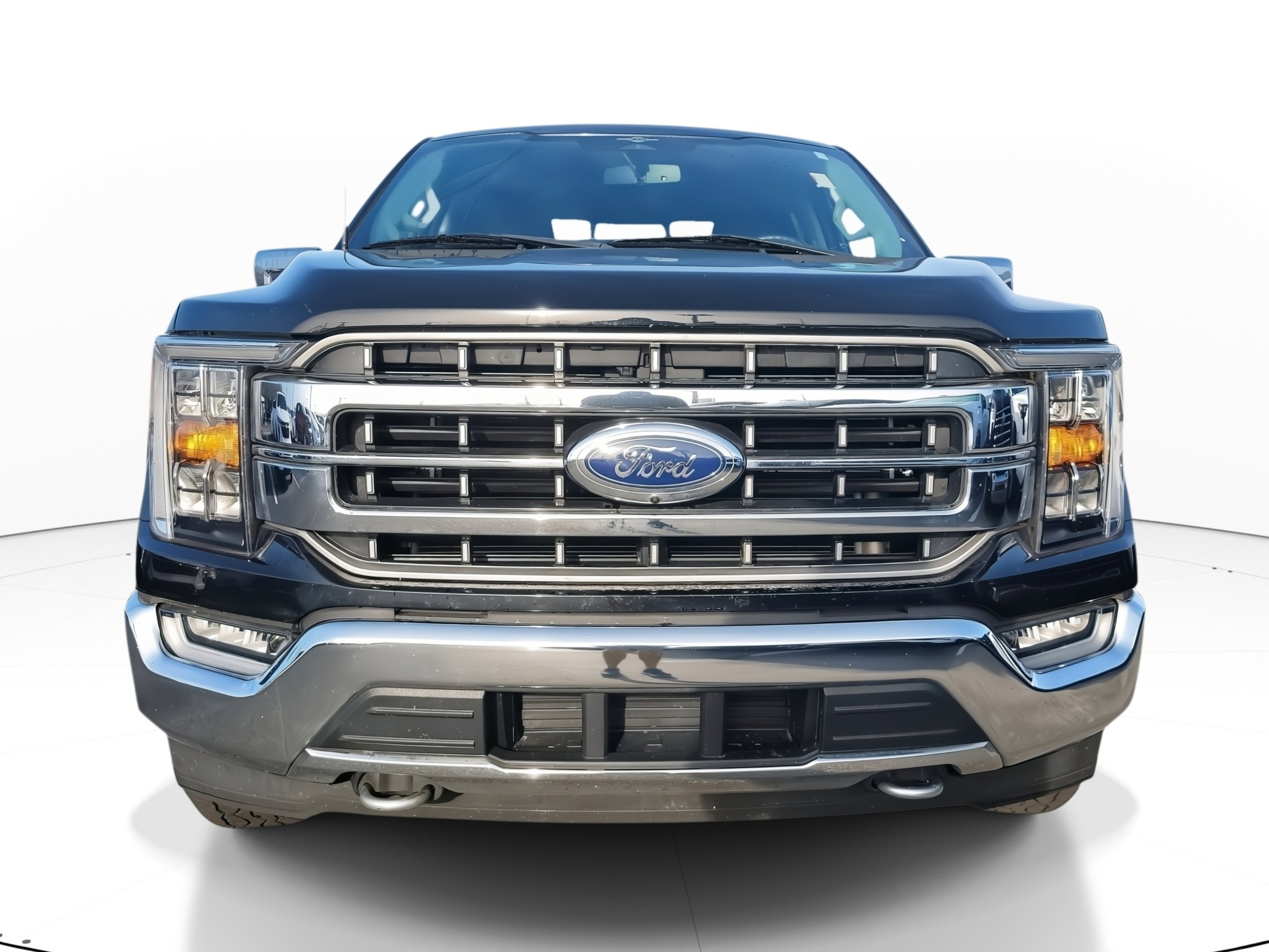 Used 2023 Ford F150 Lariat w/ Trailer Tow Package image 2