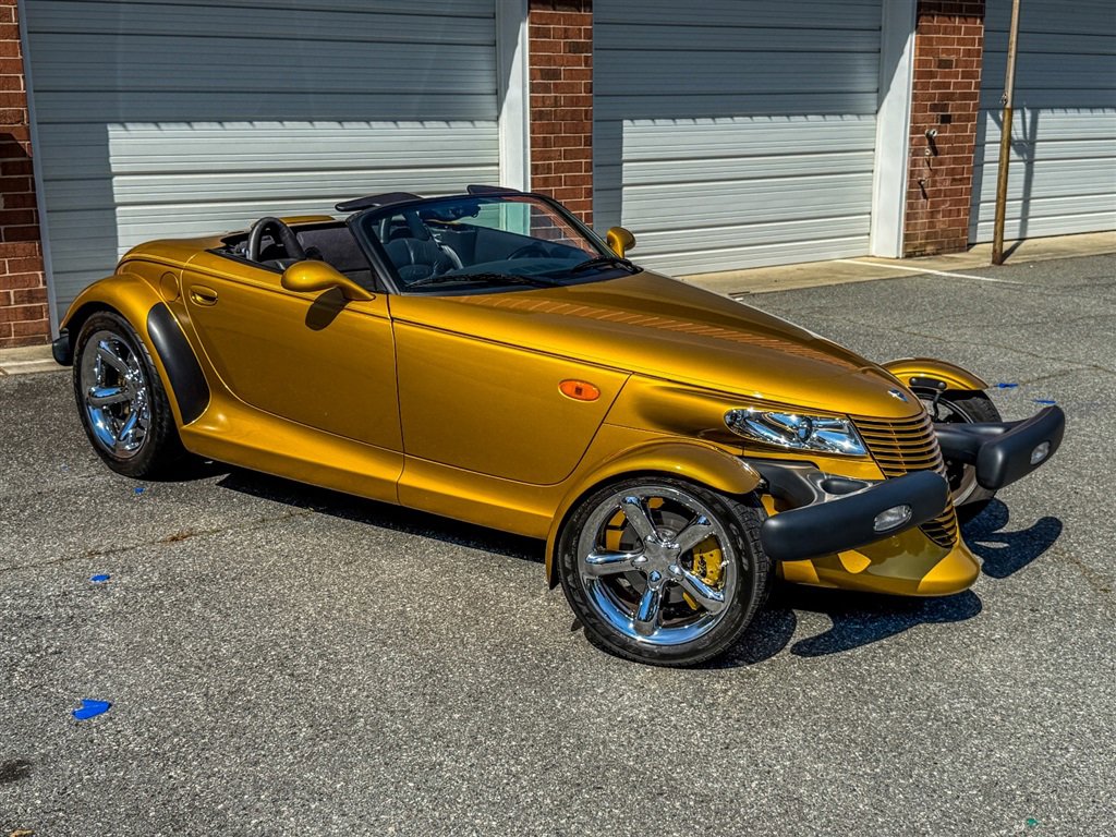 Used 2002 Chrysler Prowler image 33