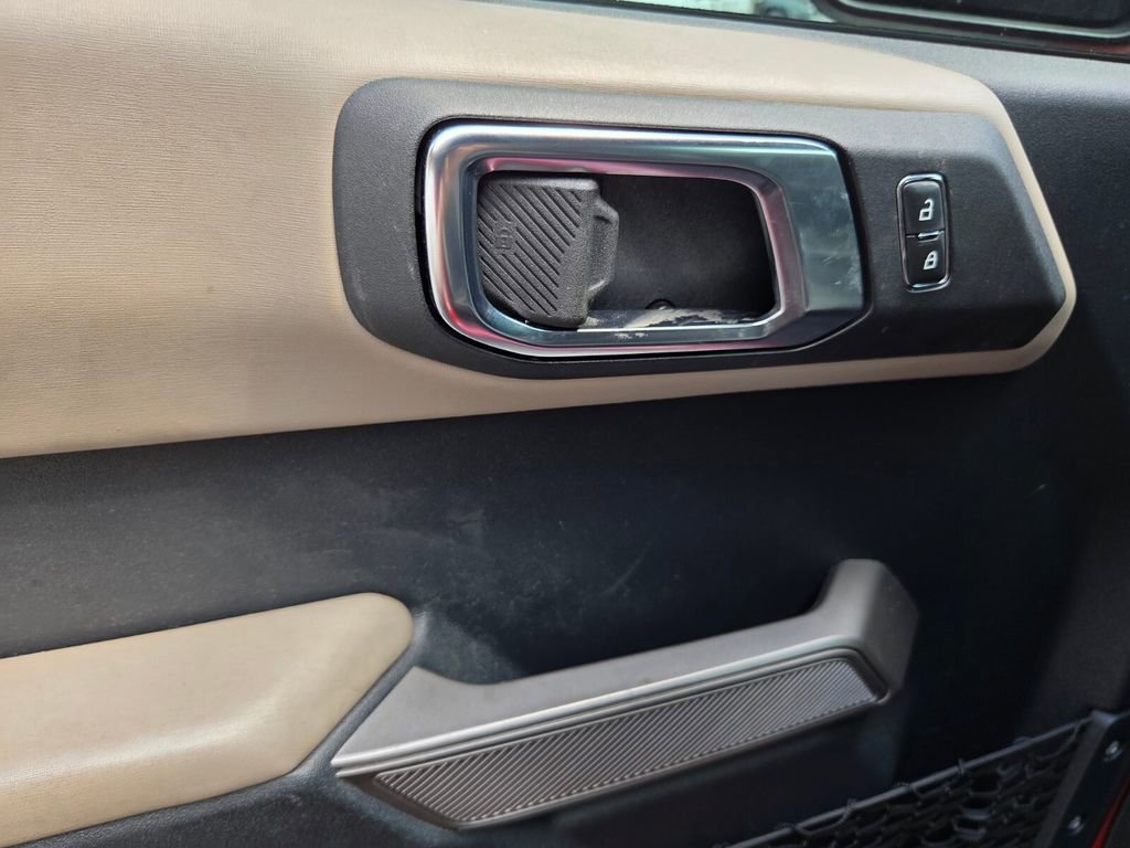 Used 2022 Ford Bronco Wildtrak AWD/4WD image 9