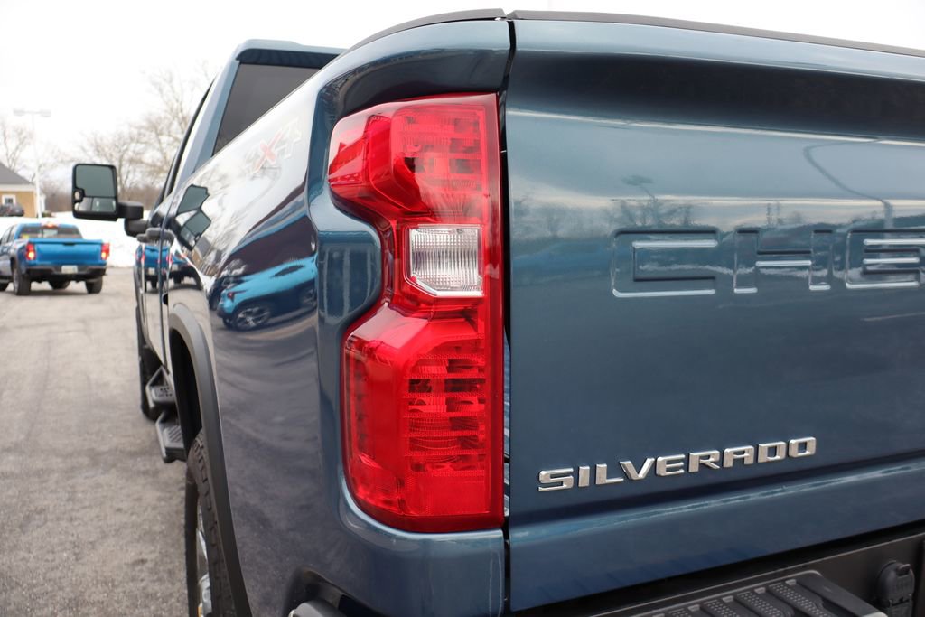 Used 2024 Chevrolet Silverado 2500 Custom w/ Custom Value Package image 32