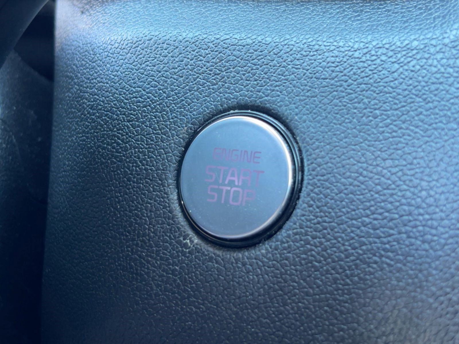 Used 2022 Kia Sorento S w/ Panoramic Sunroof Package image 27