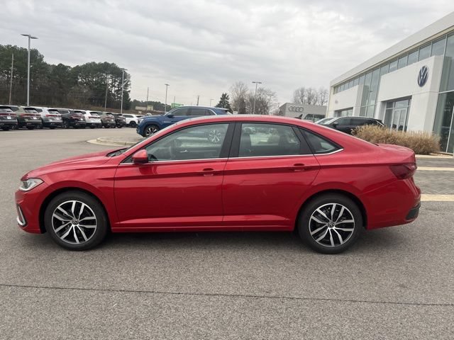 New 2026 Volkswagen Jetta SE FWD image 3