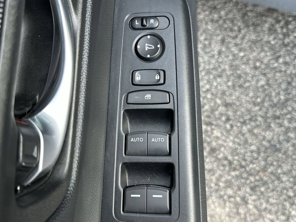 Used 2024 Honda CR-V EX image 13