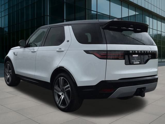 New 2023 Land Rover Discovery Metropolitan Edition image 3