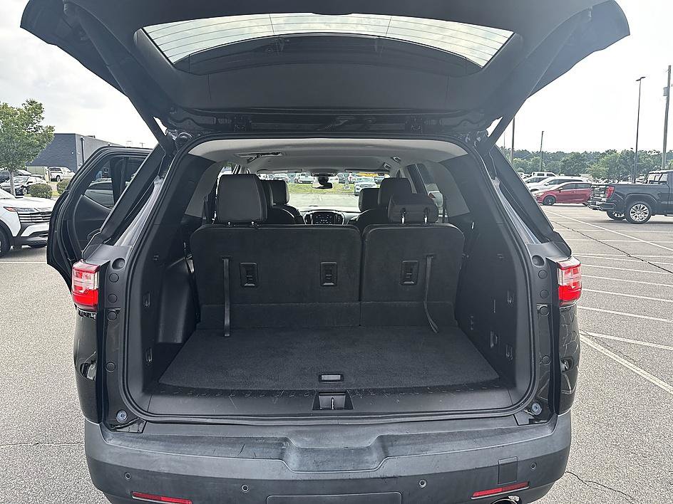 Used 2020 Chevrolet Traverse RS FWD image 15