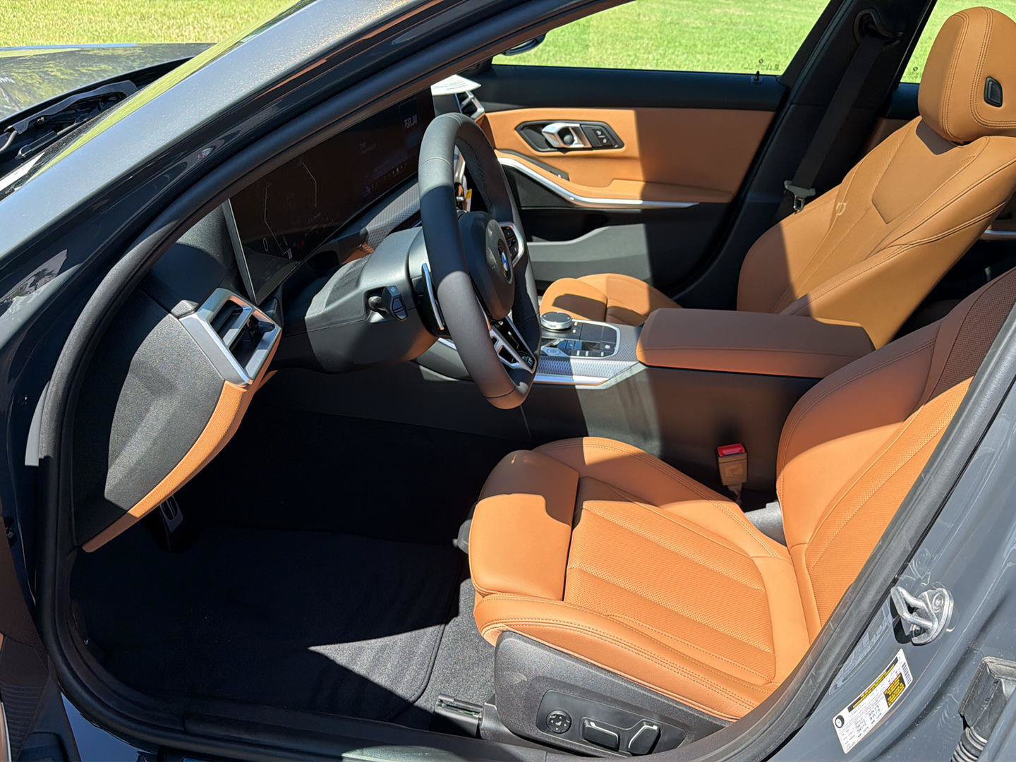 New 2026 BMW 330i Sedan w/ M Sport Package RWD image 10