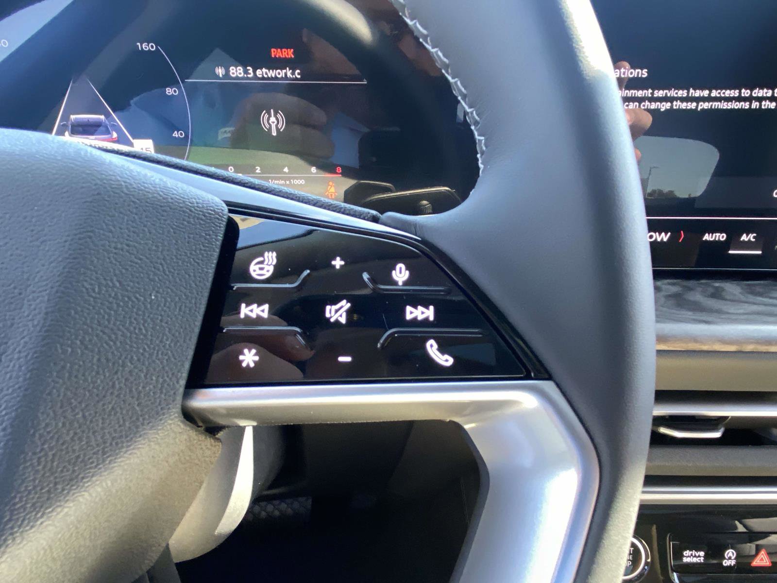 New 2025 Audi Q5 Prestige image 19