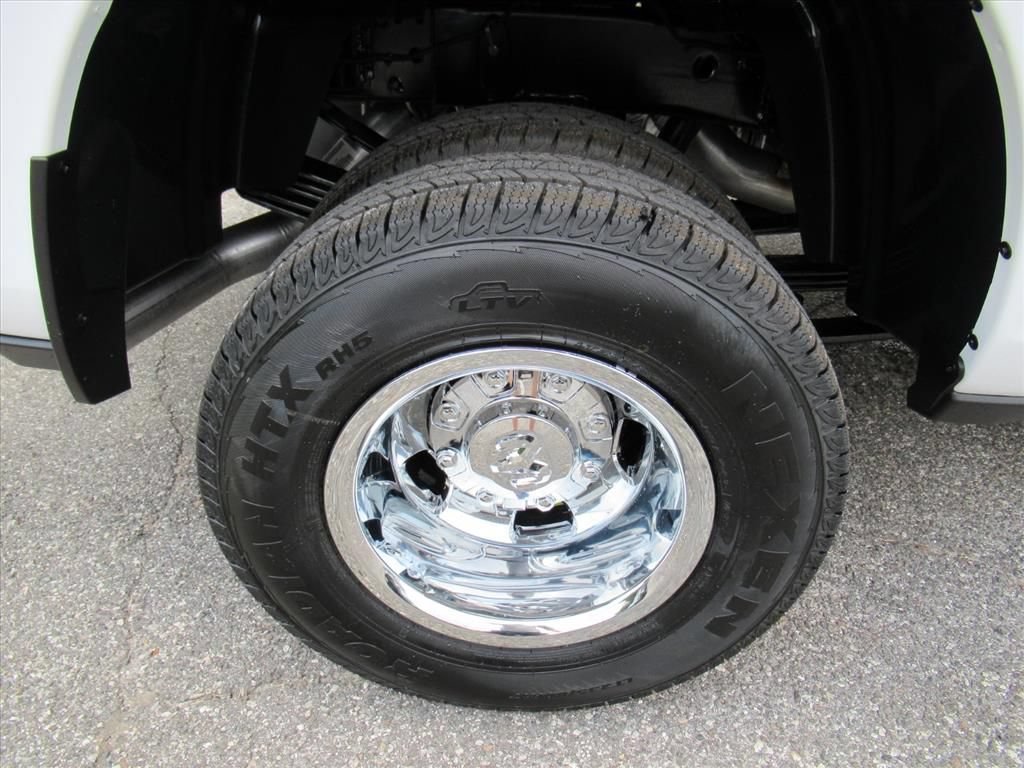 New 2026 RAM 3500 Tradesman AWD/4WD image 7