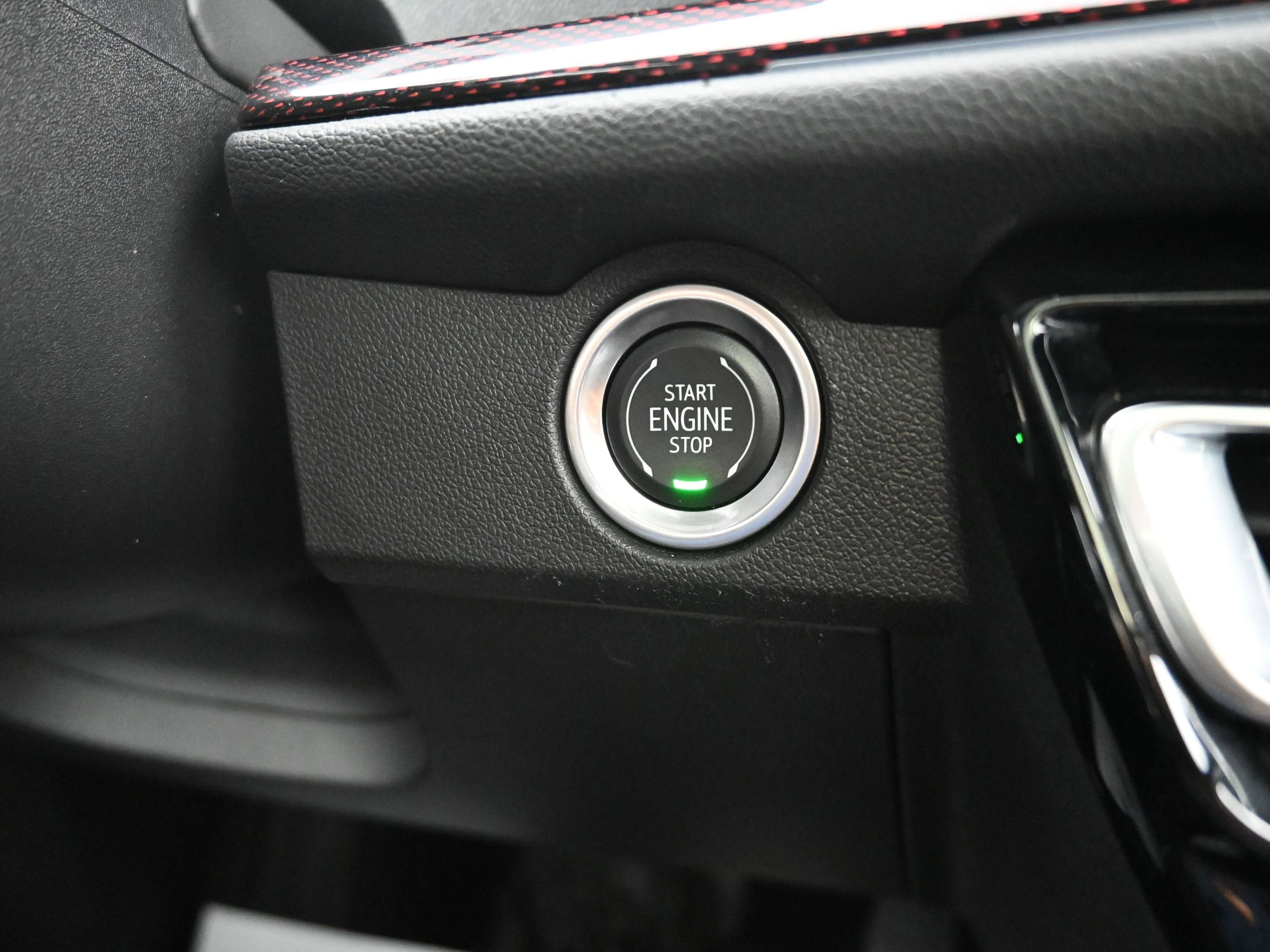 Used 2024 Chevrolet Traverse RS image 19