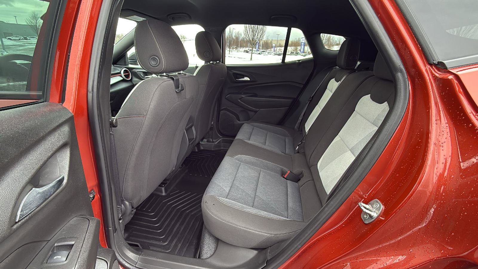 Used 2024 Chevrolet Trax RS w/ Driver Confidence Package image 23