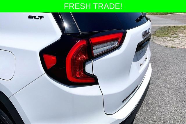 Used 2024 GMC Terrain SLT w/ Infotainment Package II FWD image 19