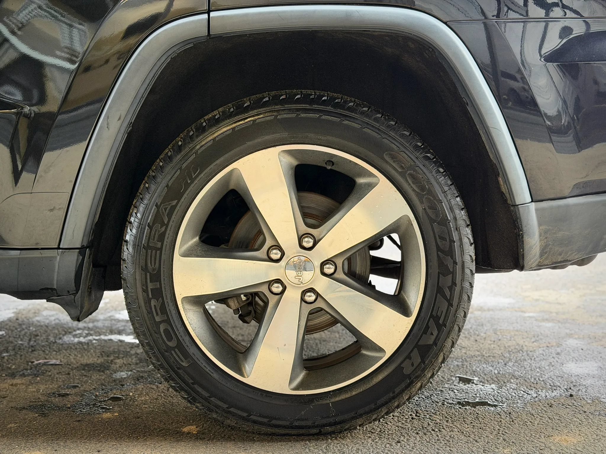 Used 2014 Jeep Grand Cherokee Limited w/ Trailer Tow Group IV AWD/4WD image 31