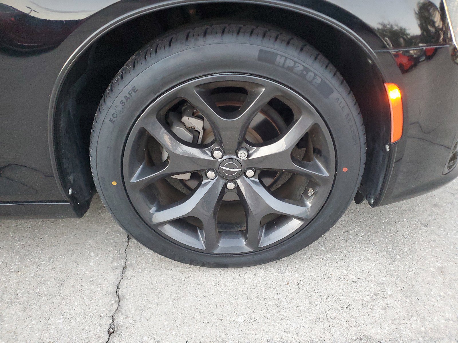 Certified 2023 Chrysler 300 Touring L w/ Popular Equipment Group image 5