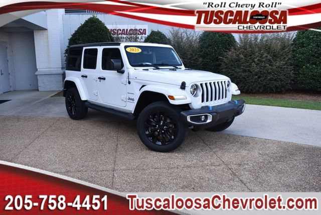 Used 2023 Jeep Wrangler Unlimited Sahara w/ Cold Weather Group AWD/4WD image 1